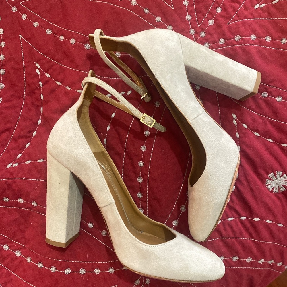 AQUAZZURA gorgeous grey pumps 🤍